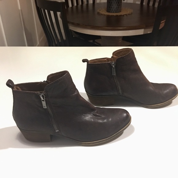 Lucky Brand Shoes - Lucky Basel Leather bootie. Chocolate Brown.
